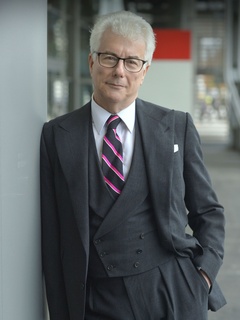 Ken Follett