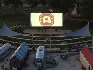 Mobile Loaves & Fishes presents Community Cinema