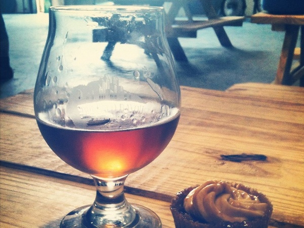 News_Buffalo Bayou Brewing Co._hibiscus whit beer_May 2012
