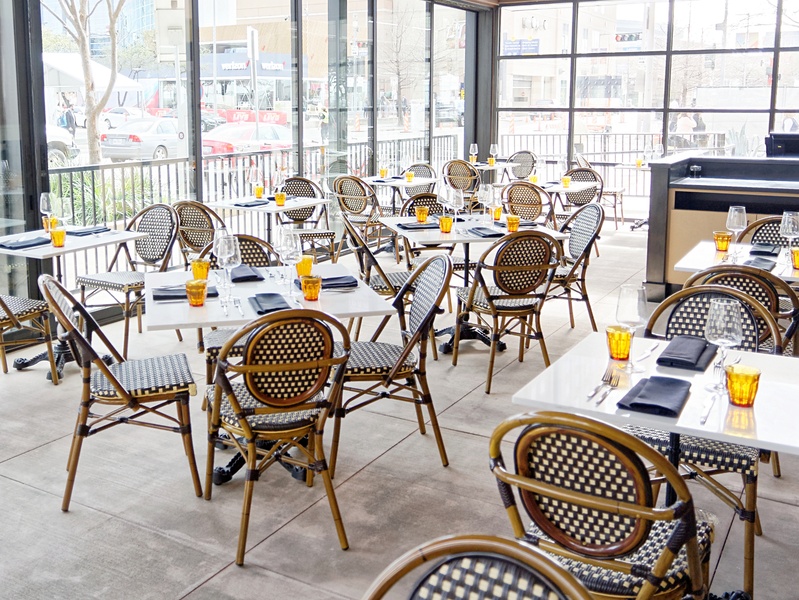 Houston, new patios, March 2017, Brasserie du Parc