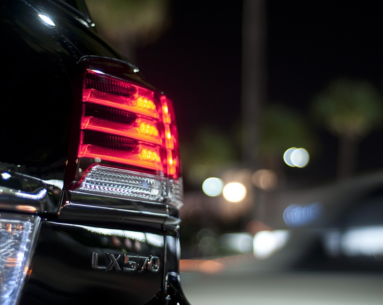 News_Aug12_LexusLX570