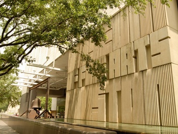 Places-A&E-Museum of Fine Arts, Houston-exterior-1