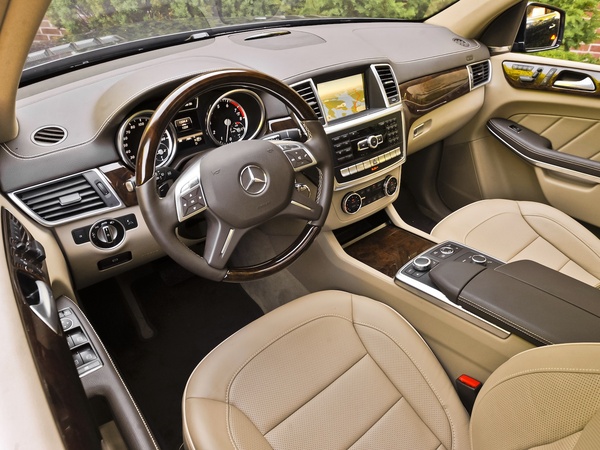 coty 2012 runner up Mercedes Benz GL350 BlueTEC