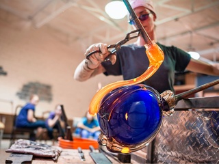 Carlyn Ray Designs, glass, Design District