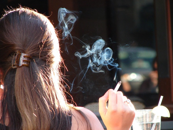 News_cigarette smoke_smoking