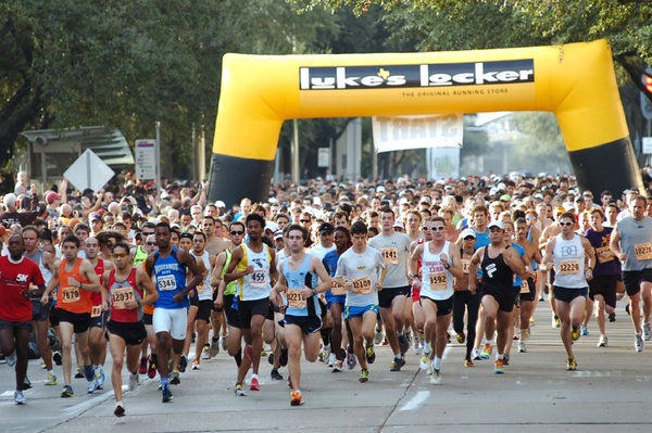 20th Annual TXU Energy Turkey Trot benefiting Sheltering Arms Senior Services