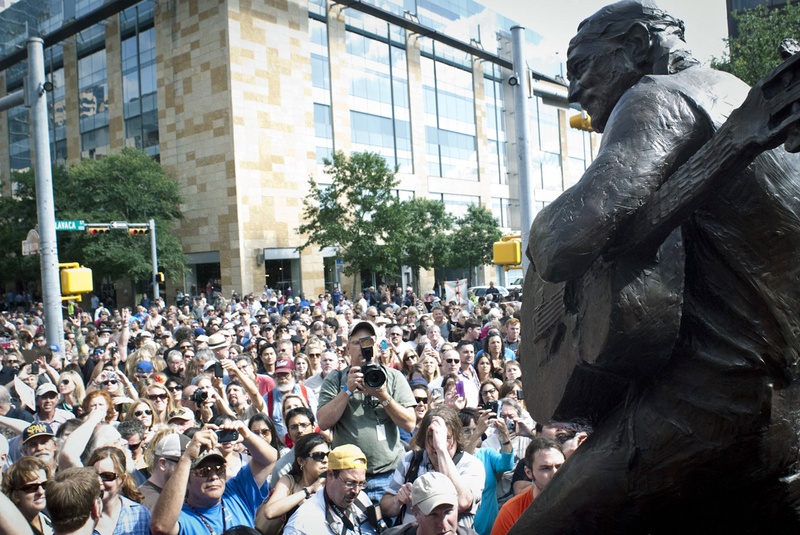  Austin Photo Set: News_jon_willie nelson statue unveiling_april 2012_17