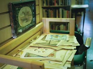 Austin Photo Set: News_Ramona Flume_South Congress Books_October 2011_desk
