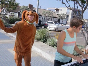 Kalon McMahon, Justin Bieber, Goodbones, dog