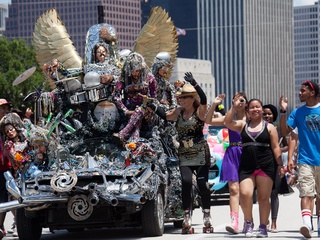 News_Art Car Parade_May 2012_winners_Earth, Wind, and Fire...and Water by Jefferson Davis HS