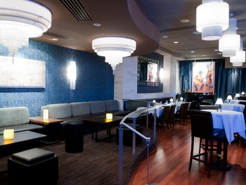 News_Eddie V's_V Lounge