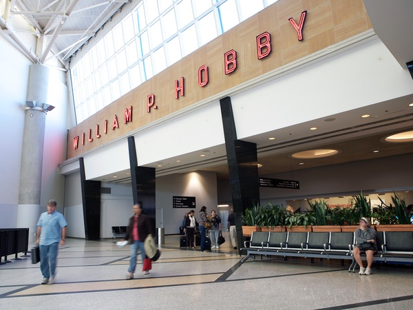News_Hobby Airport_neon sign
