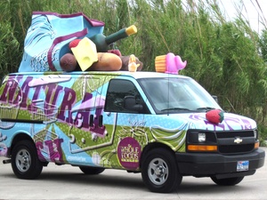 News_Whole Foods_art car