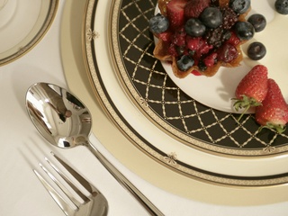 Places-Shopping-Bering's Royal Doulton china