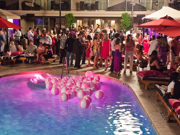 Pretty In Pink At Hotel Zaza The Guys And Gals Stepped Out News Party In Pink July 2017 Venue Crowd