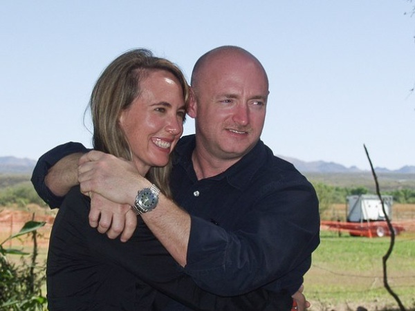 News_Gabrielle Giffords_Mark Kelly