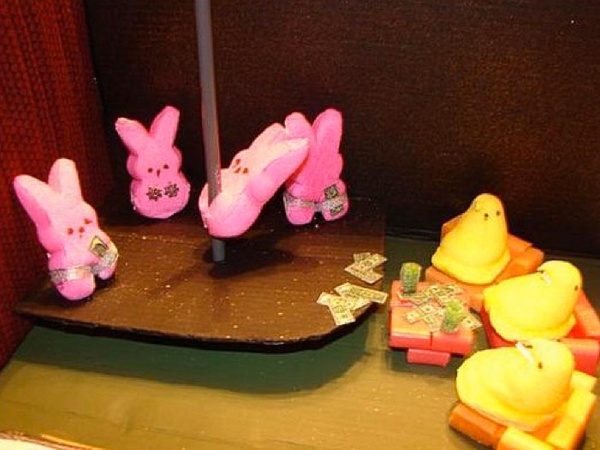 News_Peeps_The Peep Show_pole dancers