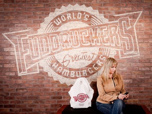 News_Fuddruckers_Houston_tunnel