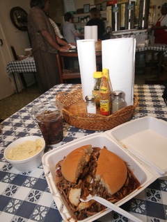 Place-Food-Thelma's Barbecue