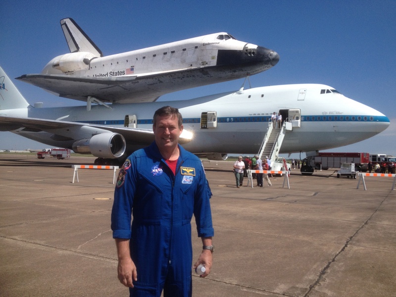 Endeavour, Mike Foreman