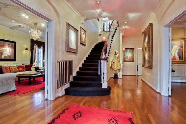 Foyer of 4420 Rawlins Ave. in Dallas