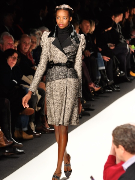 Fashion Week fall 2013, Carolina Herrera, black-white outfit
