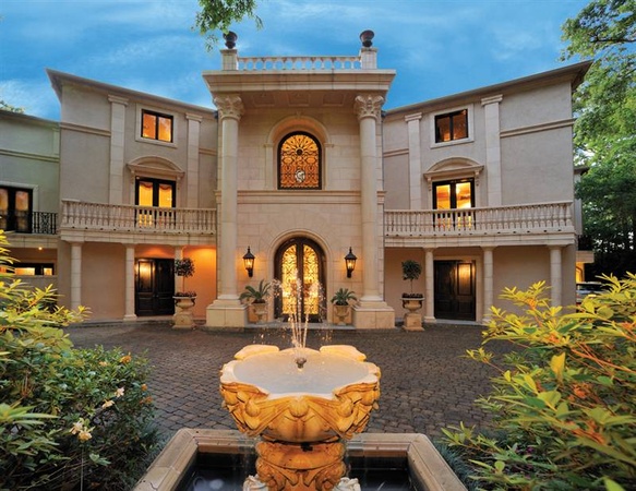 The Houston Mansion_real estate_Melanie Johnson