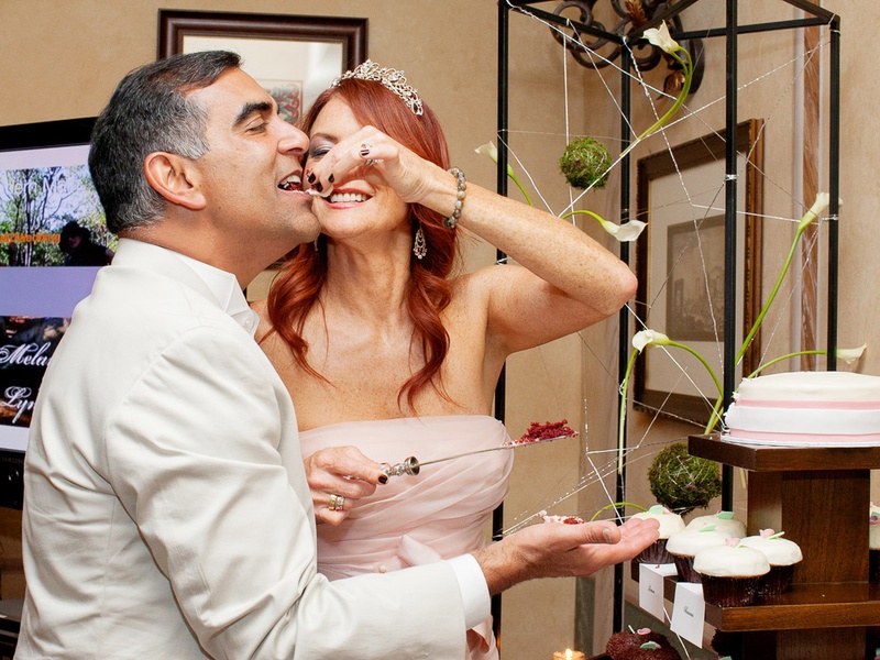 Wonderful Weddings, Debra and David, February 2013, Crave cupcakes made the wedding cake