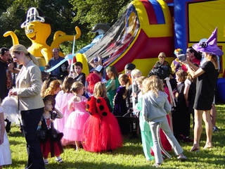 Menil Collection hosts "Who R U?" Children's Halloween party