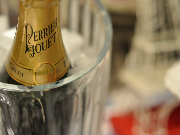 Bastille Day, champagne