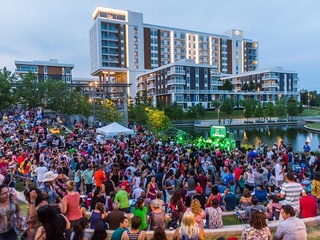 Vitruvian Park presents Salsa Festival
