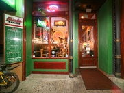 Places-Food-Frank's Pizza entrance