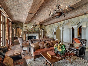 1808 Point De Vue Dr. in Flower Mound
