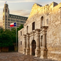 The Emily Morgan Hotel and the Alamo san antonio