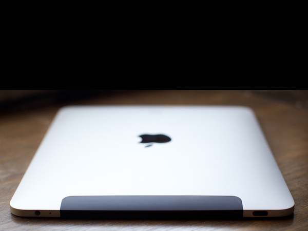 News_iPad_out of focus_computer