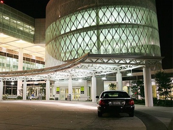 News_Bush Intercontinental_airport_parking garage