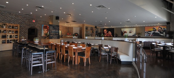 Roots Bistro - Interior