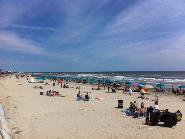 News_Galveston_beach_ocean