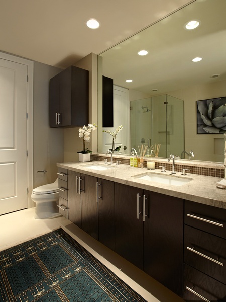 News_Highland Tower_May 2012_Apt. 1203_master bathroom