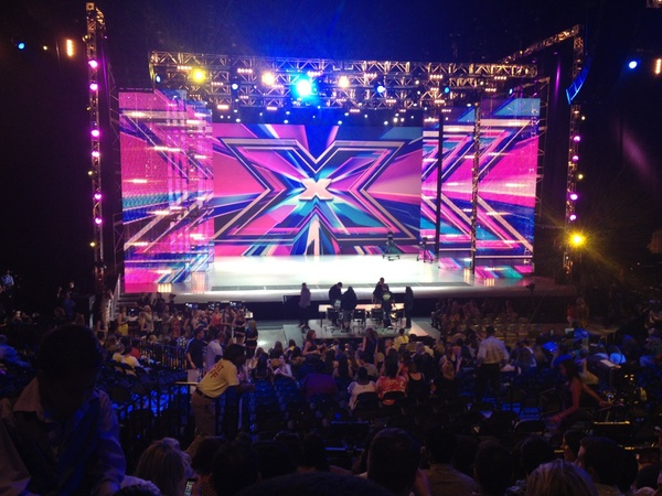 News, X-Factor, Austin, set