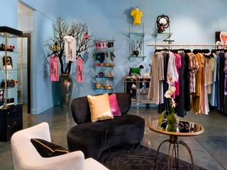 News_Heather Staible_retail therapy_Carrie Ann Boutique