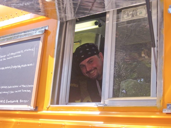 News_Bernie's Burger Bus_Justin Turner