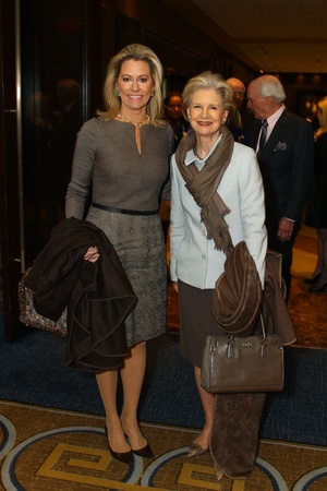 Sarah Perot, Caren Prothro