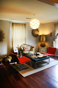 Austin Photo Set: News_caitlin_comfortable home_oct 2012_living room