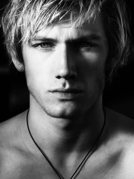 News_Greg Gorman_Alex Pettyfer