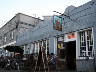 Places-Drinks-Rudyard's British Pub