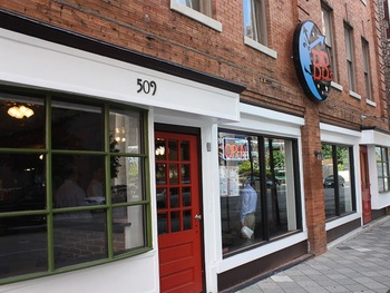 News_BB's Cafe_downtown_restaurant