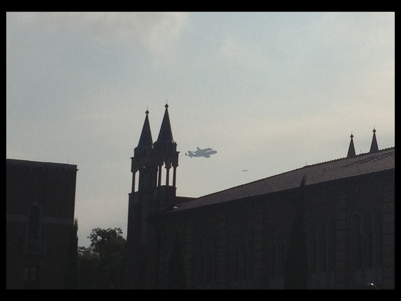 Space Shuttle Endeavour, flyover, Rice University, quadrangle, September 2012