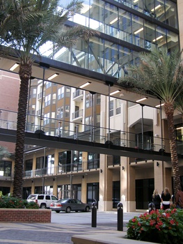 Places_Unique_West Ave_exterior_day