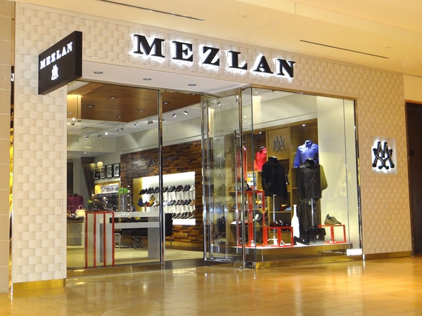 Stores for work clothes. Clothing stores online